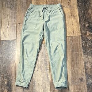 Athleta Farallon Women's Light Green Joggers Size Small Petite